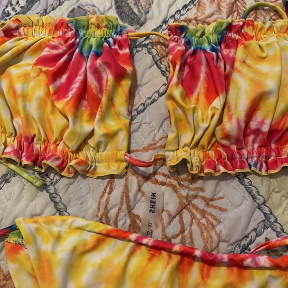 Shein string bikini - Picture 2 of 3